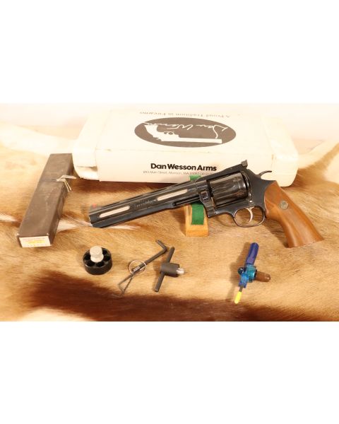 Dan Wesson 445 SuperMag 8
